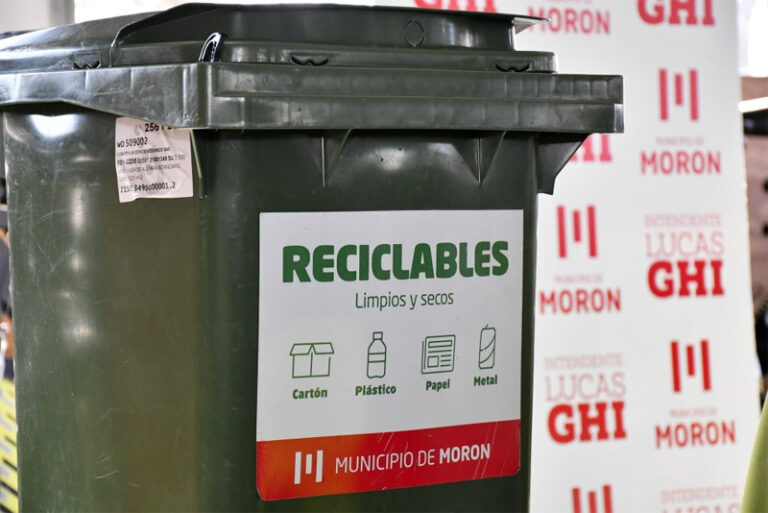 El gobierno de Morón implementa el sistema de recolección diferenciada de residuos para comercios sin título 7