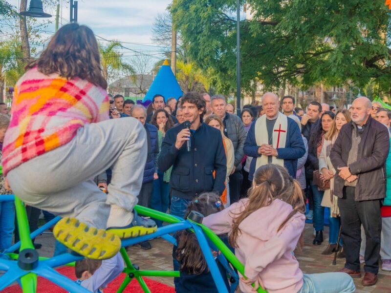 Juan Andreotti inauguró la Nueva Plaza “Padre Jorge Luis Lagazio” 5
