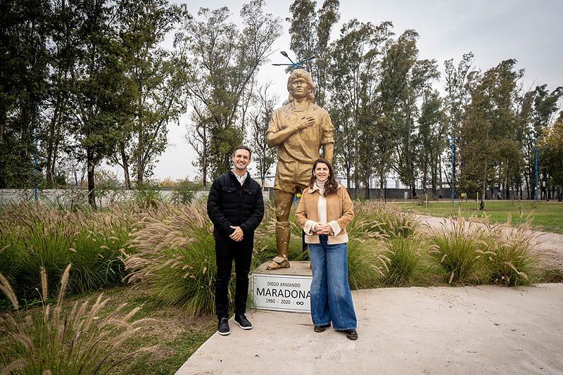 Mariel Fernández recibió en Moreno a Nicolás Mantegazza, intendente de San Vicente polideportivo diego armando maradona mariel fernandez y nicolas mantegazza