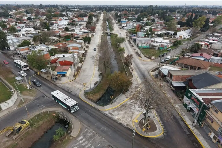 Nardini habilitó las obras de repavimentación integral de la calle Hooke sin título 11