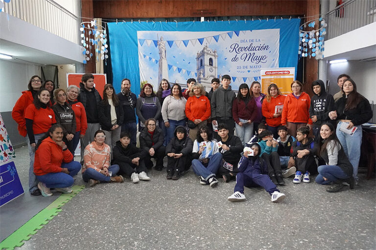 "Carolina", el taller del Municipio de Tigre que continúa recorriendo escuelas trabajando en la prevención de la violencia en el noviazgo adolescente sin título 2