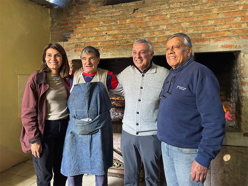 En Ricardo Rojas, Julio Zamora acompañó los festejos por el aniversario número 24 del Centro de Jubilados Santa Marta sin título 2