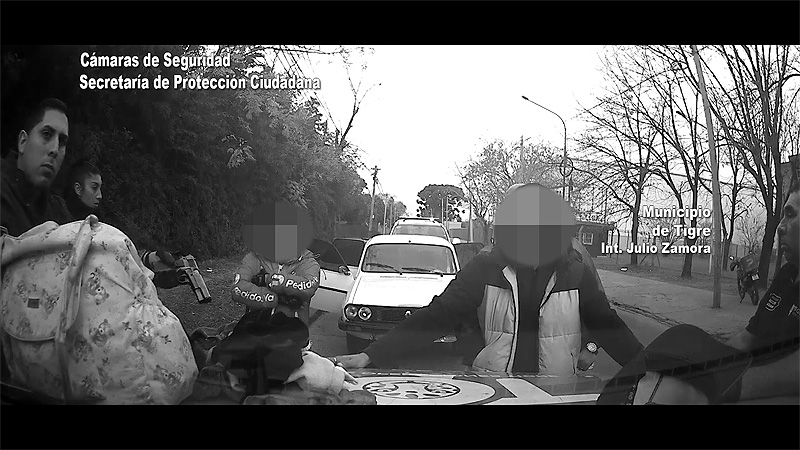 Un delincuente fue detenido en El Talar: Estaba armado y le encontraron drogas en el vehículo que manejaba sin título 9