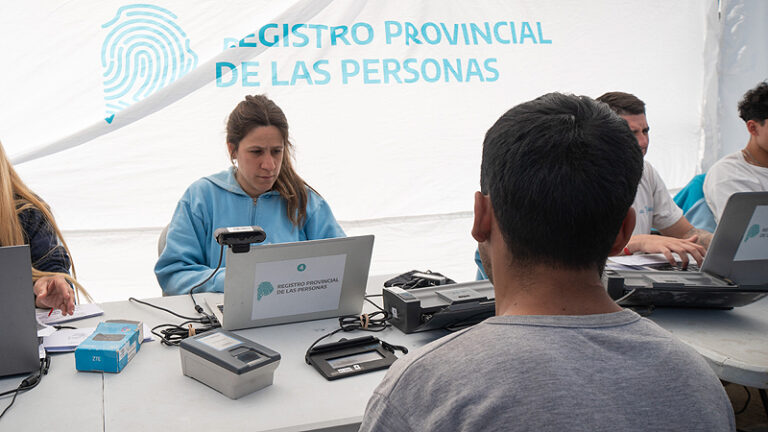 Comenzaron los operativos de documentación en Moreno 1(11)