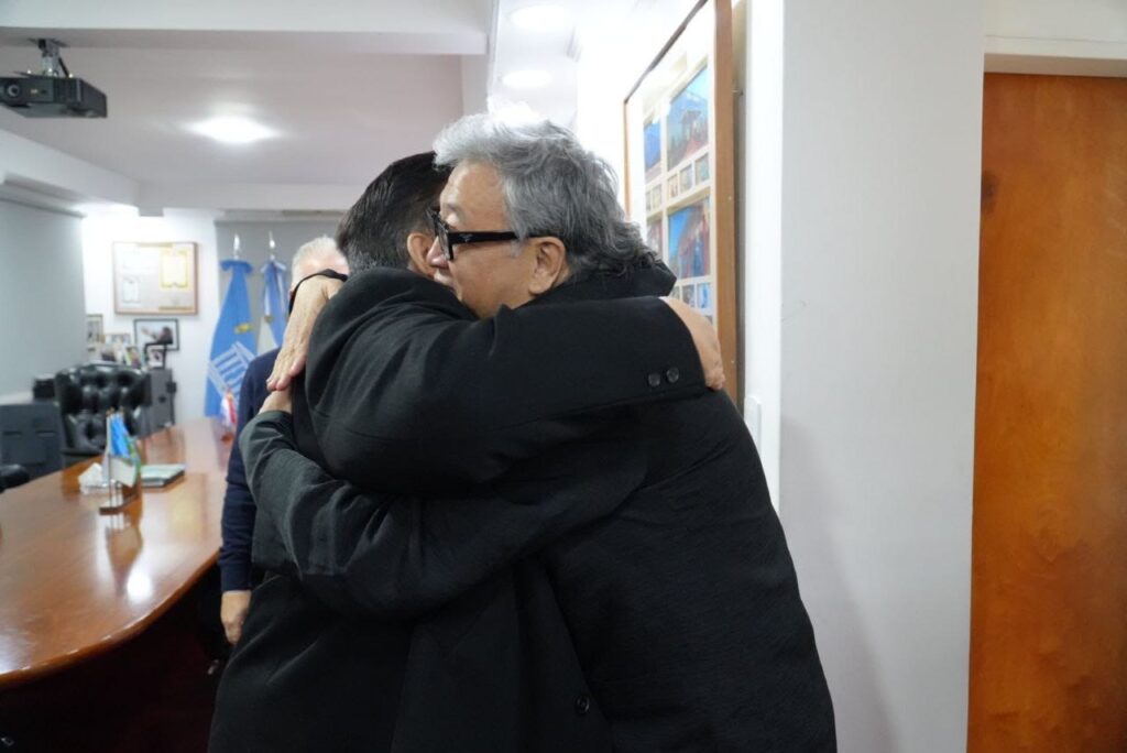 Ishii recibió al titular de la He University de China y anunció nueva tecnología para el hospital oftalmológico 43e0740a 9b11 432b 84d7 a3c84cb22028