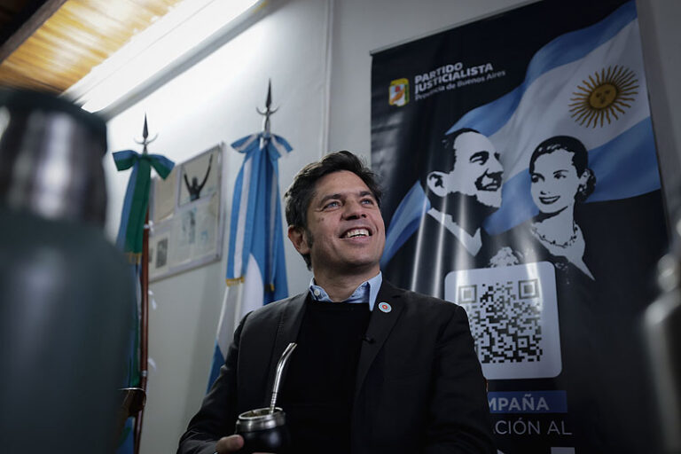 Kicillof: "Frente al individualismo y la violencia, nuestro deber es fortalecer los vínculos de cercanía y solidaridad con nuestro pueblo" ar17495.jpg
