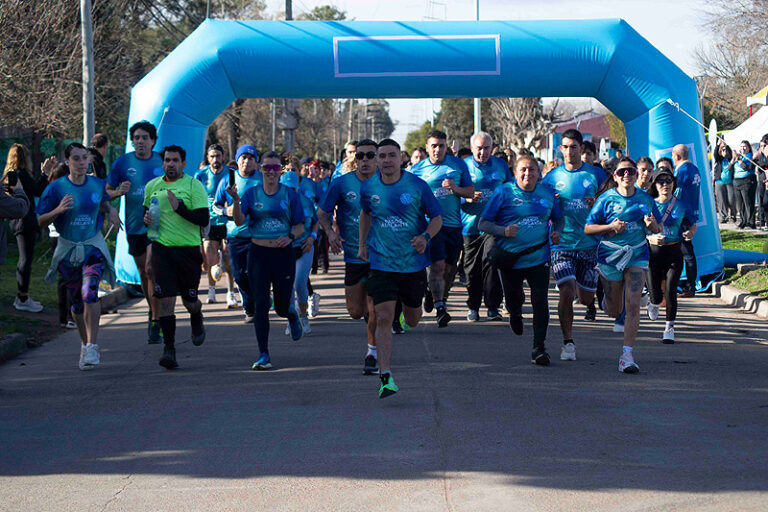 “Pasos adelante”: Se llevó a cabo en San Miguel la carrera de concientización largada de la carrera(1)