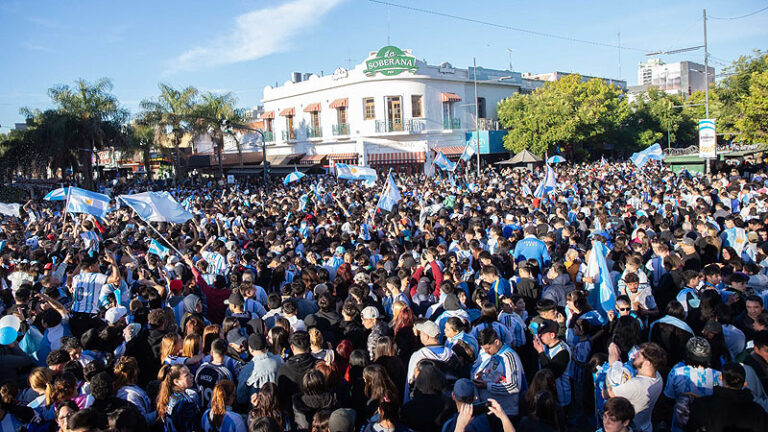 San Miguel, la ciudad más patriota y mundialista del conurbano quiero ver la cuarta estrella