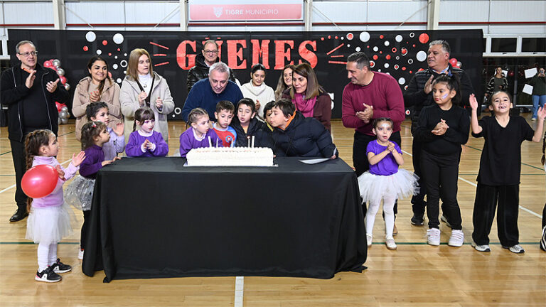Tigre: Con mucho color y alegría, la comunidad de Benavídez celebró el trigésimo aniversario del Polideportivo Güemes sin título 1