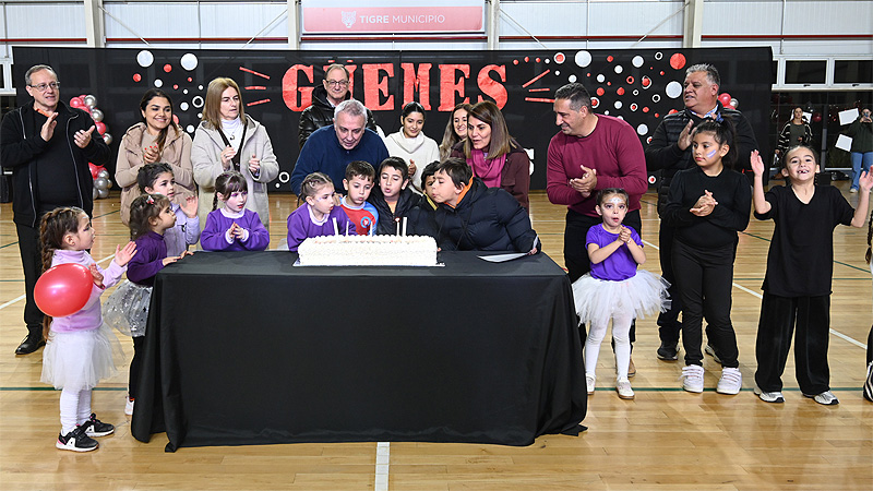 Tigre: Con mucho color y alegría, la comunidad de Benavídez celebró el trigésimo aniversario del Polideportivo Güemes sin título 1