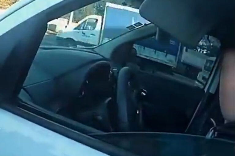 Le robó el acta y una bodycam a un inspector durante un operativo de tránsito: Lo inhabilitaron para manejar de por vida sin título 16