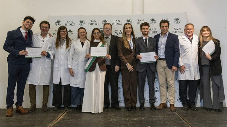 San Isidro reconoció a los 96 nuevos especialistas egresados de sus hospitales municipales sin título 4