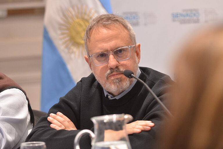 Valenzuela llevó al Senado bonaerense el debate sobre el futuro del municipalismo valenzuela llevó al senado bonaerense el debate sobre el futuro del municipalismo (1)