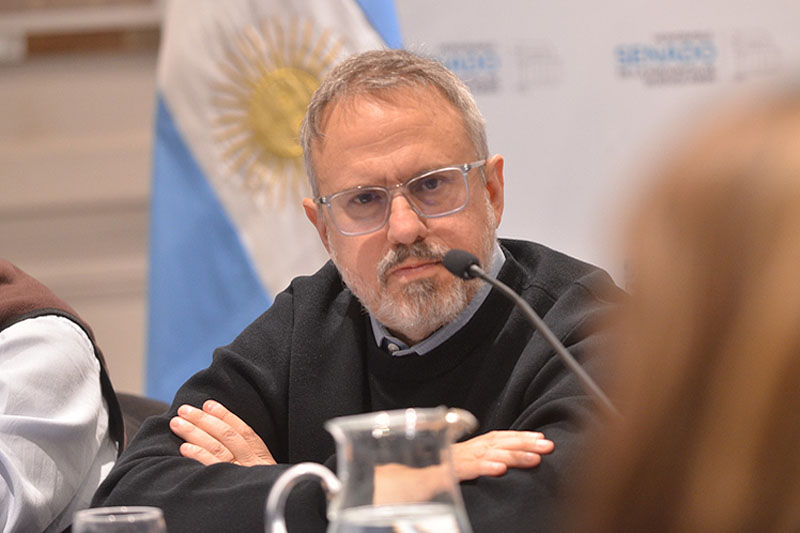 Valenzuela llevó al Senado bonaerense el debate sobre el futuro del municipalismo valenzuela llevó al senado bonaerense el debate sobre el futuro del municipalismo (1)