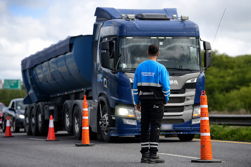 La provincia de Buenos Aires pone en marcha un nuevo sistema de licencias profesionales con mayores controles y más seguridad vial fiscalizacion camniones