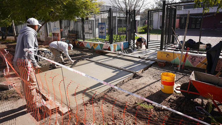 Continúan las obras en establecimientos educativos de Moreno 3(2)