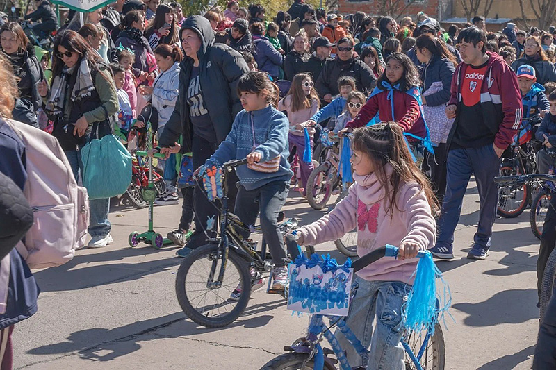 Vuelven las bicicleteadas por los barrios de Ituzaingó bicicleteada florecerán pañuelos