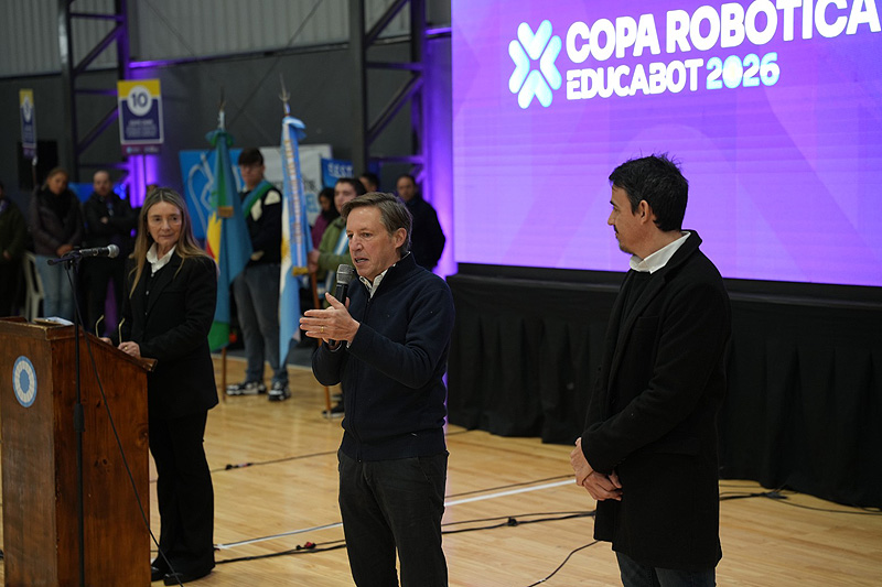 San Miguel fue la sede provincial de la Copa Robótica Educabot jaime méndez en la semifinal provincial de la copa robótica educabot
