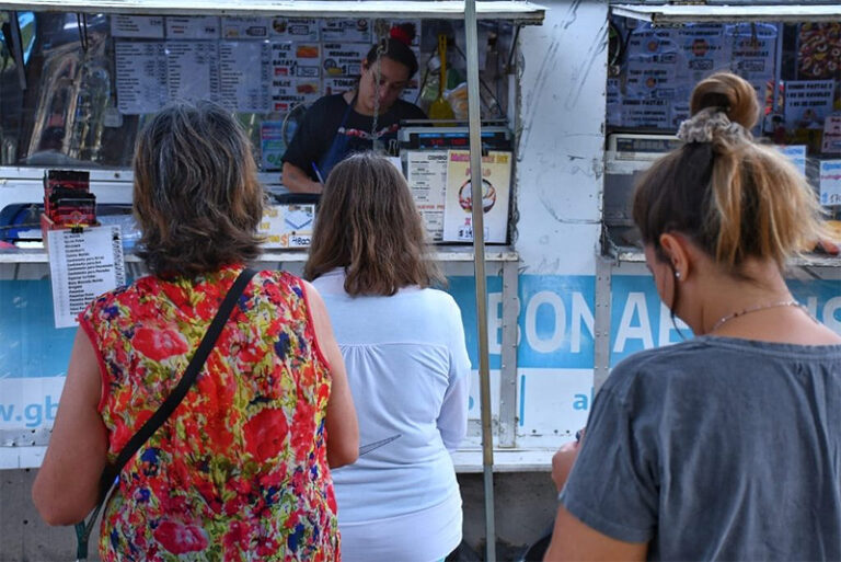 Continúan las ferias y mercados itinerantes en los barrios de Morón mercados bonaerenses