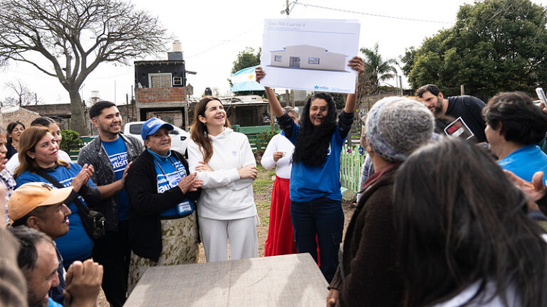 Mariel Fernández anunció la construcción del nuevo espacio de Casa TEA en Cuartel V nueva casa tea 38