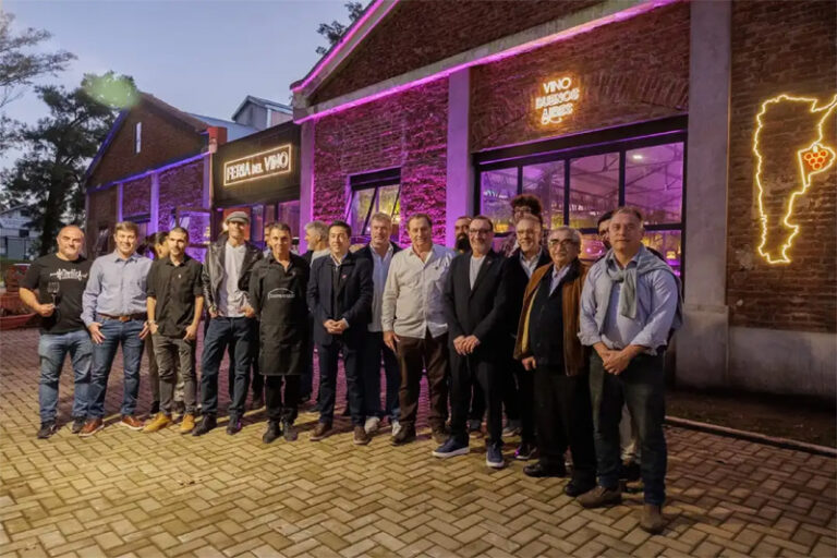 Malvinas Argentinas fue sede del noveno encuentro de productores vitivinícolas de la provincia de Buenos Aires sin título 1