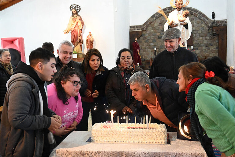 La parroquia San Cayetano de Benavídez cumplió 40 años y lo celebró con un evento junto a la comunidad sin título 1