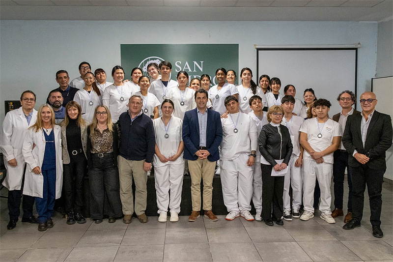 San Isidro celebró el egreso de 31 alumnos de la Escuela Municipal de Enfermería Universitaria sin título 1