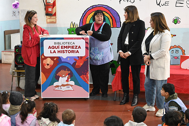 El Municipio de Tigre entregó una nueva biblioteca móvil al Jardín de Infantes 935 de Troncos del Talar sin título 4