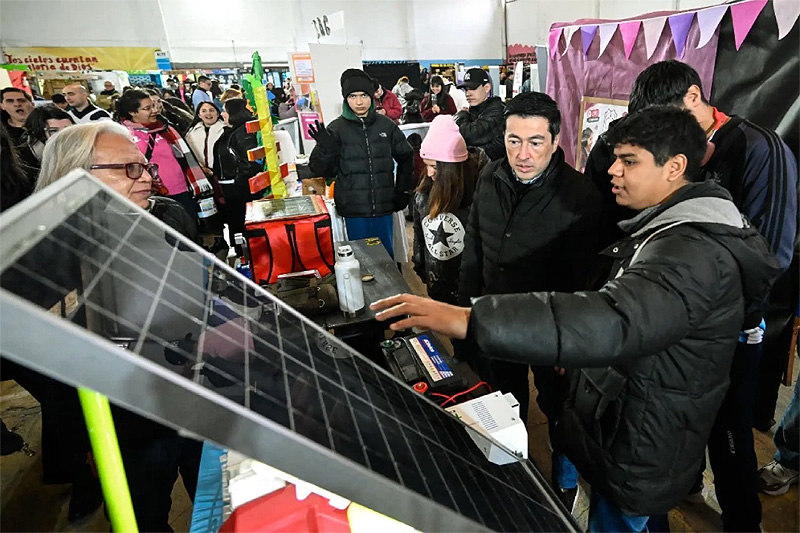 Nardini visitó la edición número 30 de la Feria Regional de Educación, Artes, Ciencias y Tecnología, con sede en Malvinas Argentinas sin título 5