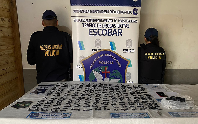 Un llamado a la línea municipal “Escobar sin drogas” permitió dar un golpe al narcomenudeo en Savio sin título 6
