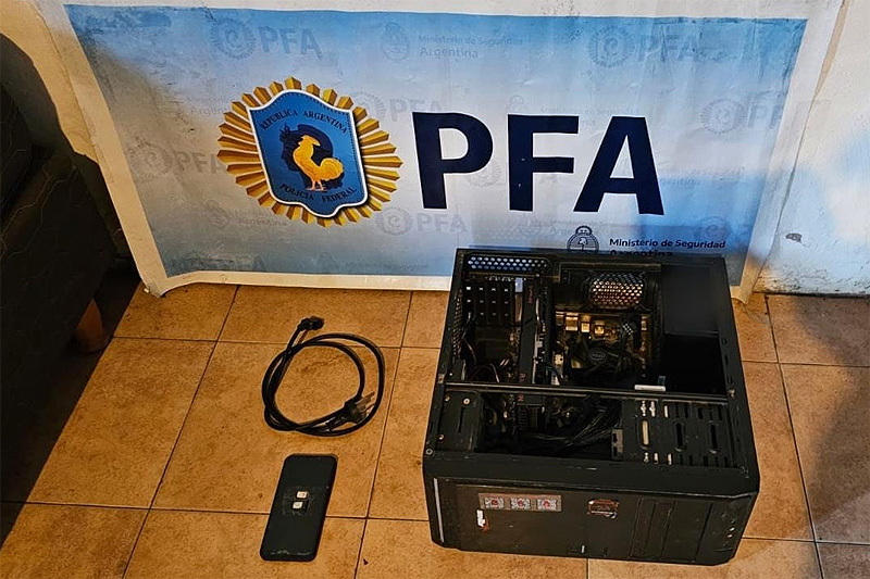 Vecino de Merlo realizada publicaciones antisemitas por redes sociales: La Policía Federal allanó su casa sin título 6