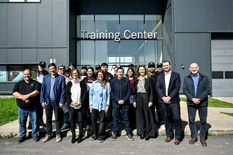 Leo Nardini visitó el Training Center de Mercedes-Benz en Tortuguitas sin título 8