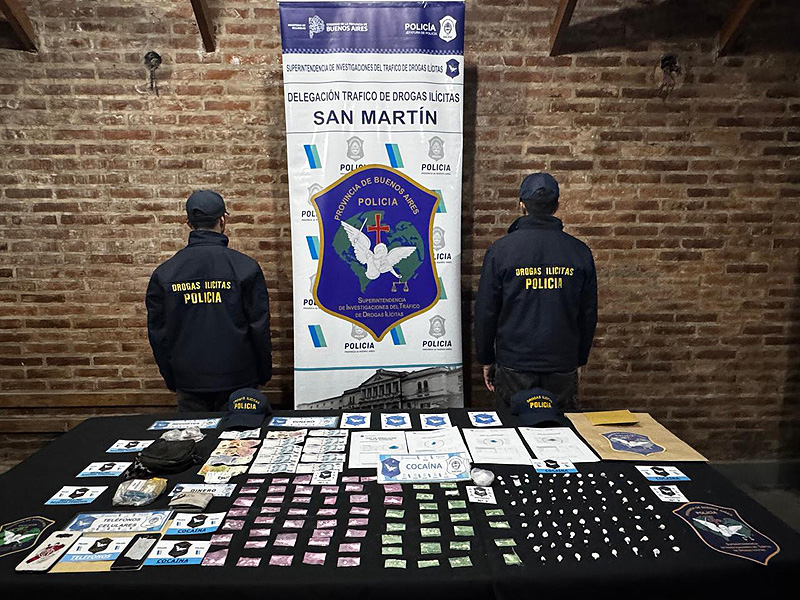 tres narcos detenidos en el libertador tras una denuncia anónima de vecinos