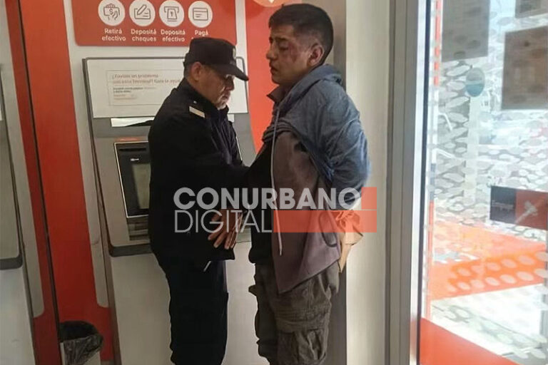 Intento de robo en un banco de Ramos Mejía: Hubo disparos y un delincuente retenido por clientes chorro de ramos