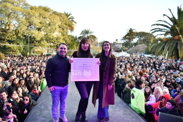 Pablo Descalzo y Moria Casán presentes en la segunda edición de la Feria Regional de Industrias Culturales y Creativas de Ituzaingó sin título 14