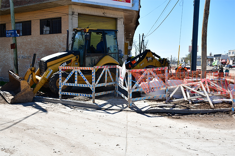 El Municipio, junto a AySA, avanza en la provisión de agua potable al barrio San Francisco sin título 5