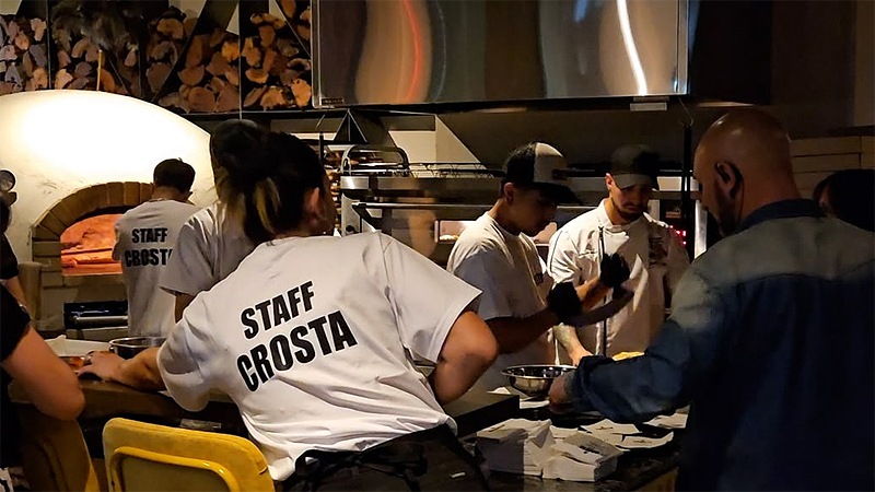 San Isidro: Una pizzería de Villa Adelina abrió un nuevo local y generó 22 puestos de trabajo con el apoyo del Municipio sin título 5
