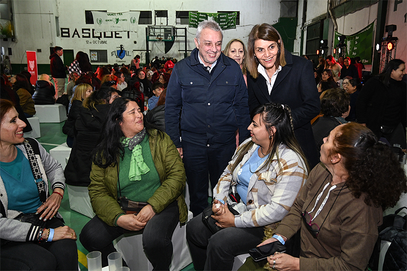 Zamora a auxiliares docentes: "Son un eslabón importantísimo a la hora de afirmar nuestro compromiso con la educación" sin título 6