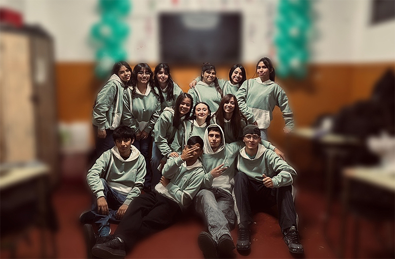 Estudiantes de San Martín crean un kit para aprender y jugar sin pantallas sin título 8