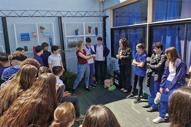 Más de 2600 estudiantes de San Isidro aprendieron sobre reciclaje, energía y cuidado del agua a través de “Ecoescuelas” sin título 9