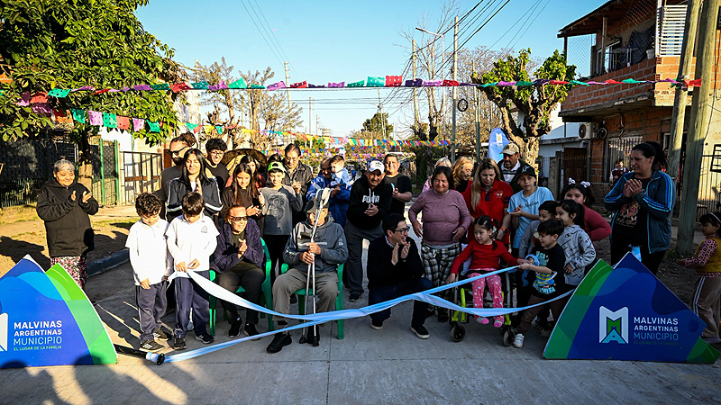 Nardini inauguró una nueva obra de pavimentación y reafirmó el modelo de gestión de Malvinas Argentinas whatsapp image 2026 09 14 at 4.13.24 pm