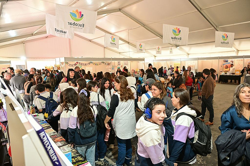 Cultura y educación en la Feria del Libro de Escobar whatsapp image 2026 09 18 at 13 05 26