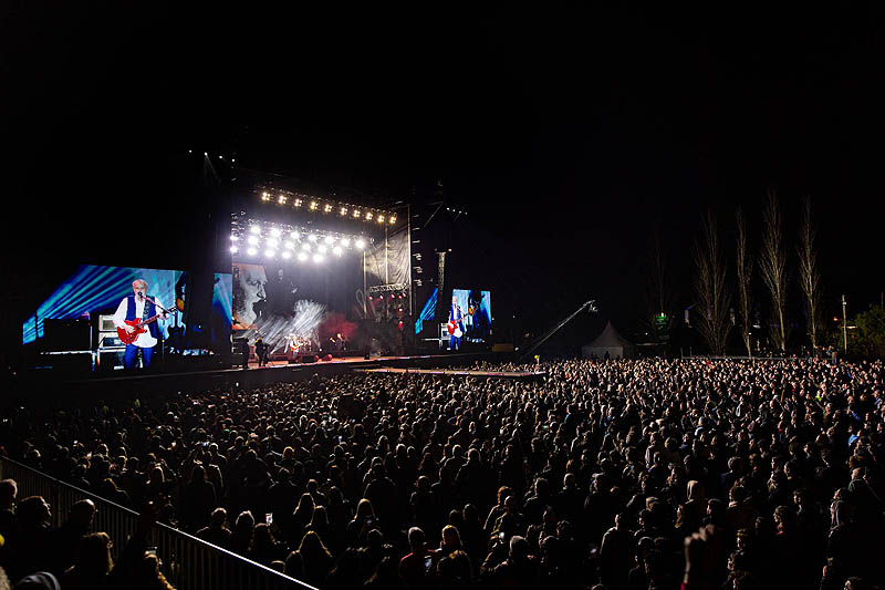 Escobar: Más de 120 mil personas disfrutaron de la edición número 63 de la Fiesta Nacional de la Flor 15 seru giran en escobar foto arnedonacho p0a0580