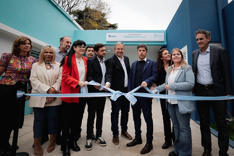 Kicillof visitó Almirante Brown: Inauguró un centro de salud y recorrió Expo Inclusión 1ab7601