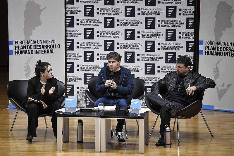 Junto a Grabois, Kicillof convocó a “construir una alternativa que le ponga fin a la ultraderecha en la Argentina” dsc0409