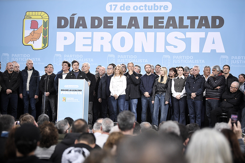 Kicillof y un Día de la Lealtad en clave electoral: "El peronismo va a volver a gobernar la Argentina el año que viene" dsc9118(1)