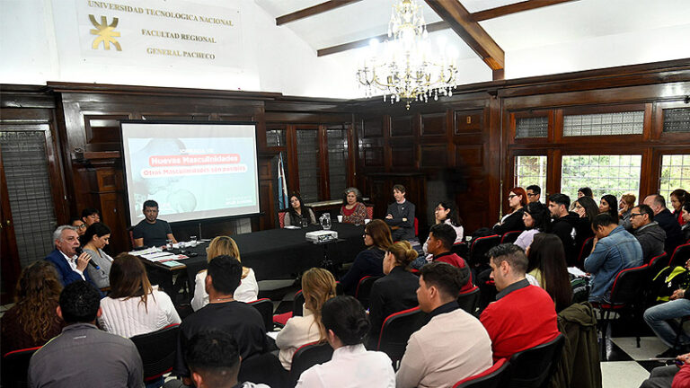 Julio Zamora participó de la jornada de concientización sobre nuevas masculinidades en General Pacheco sin título 1